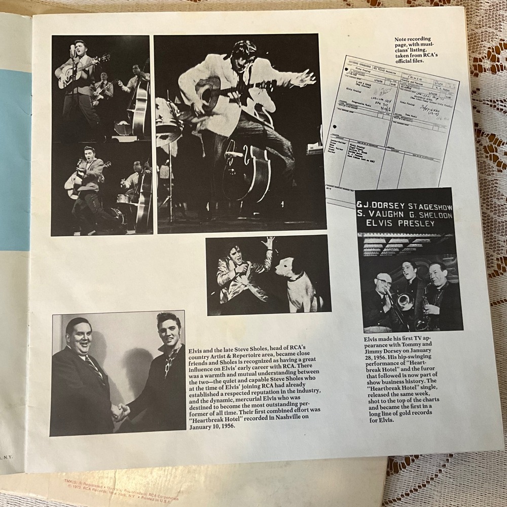 Elvis Presley A Legendary Performer Vol 1 Vinyl LP RCA CPL1-0341 with Booklet - Picture 8 of 16